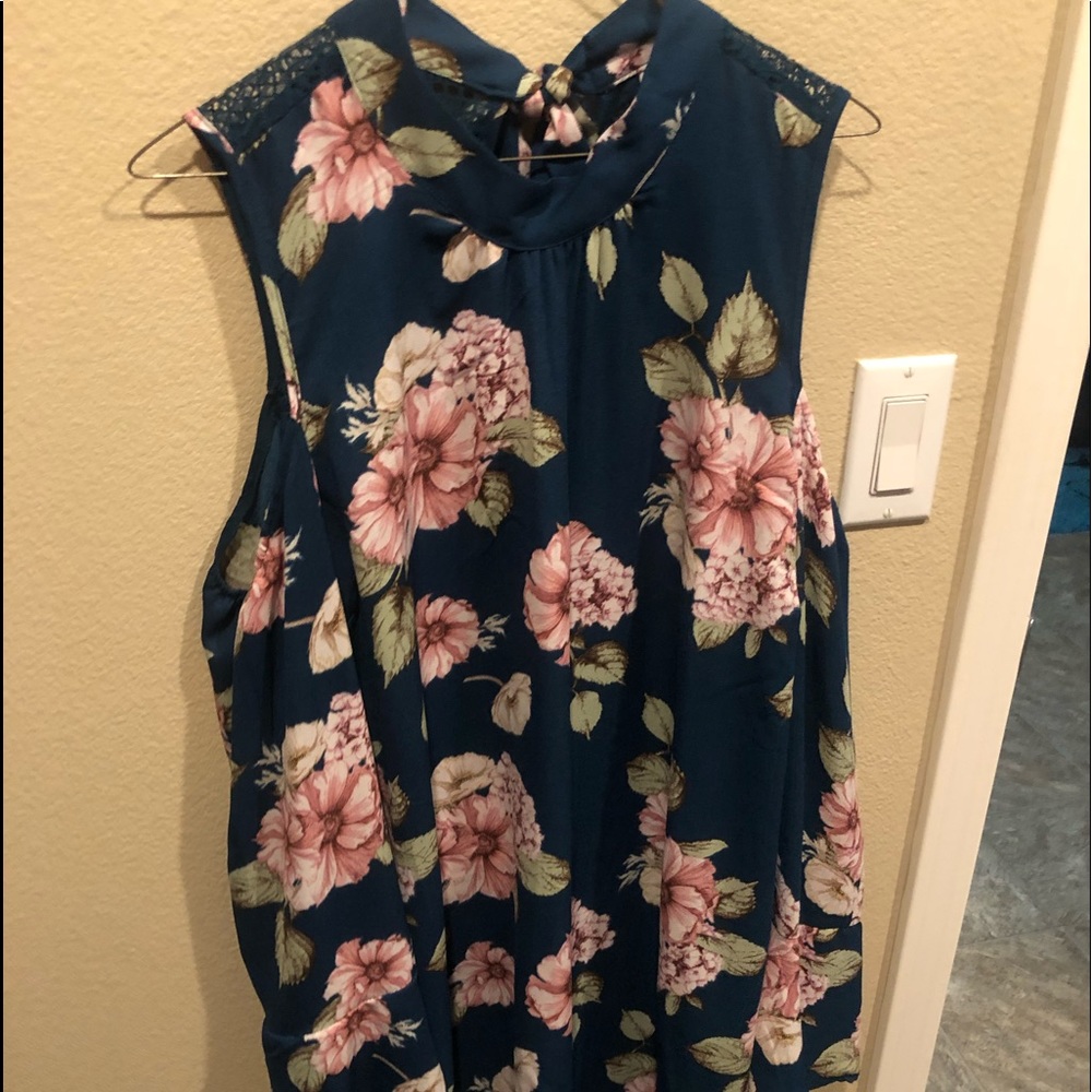 Off the shoulder short long sleeve dress